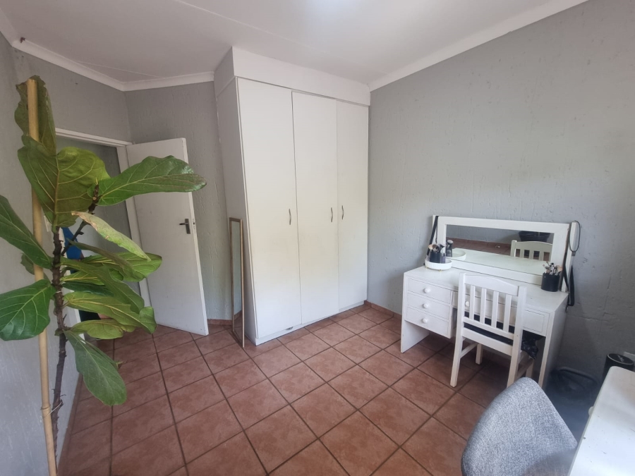 2 Bedroom Property for Sale in Vaalpark Free State